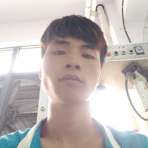 星愿吃醋香蕉的照片