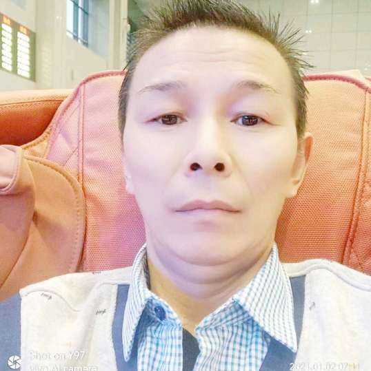 喜悦回首旧颜的照片