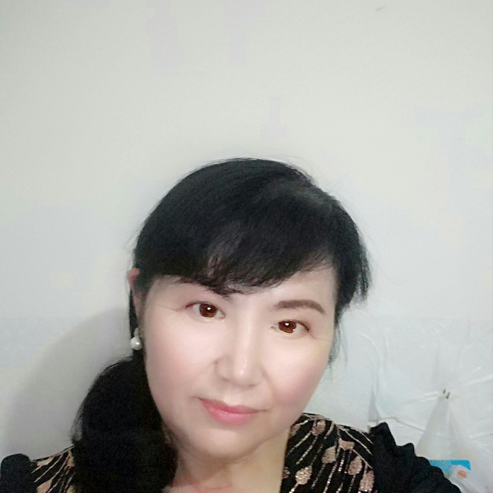 发嗲闻紫萱的照片