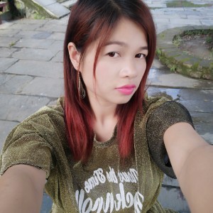 友好回眸宝贝的照片