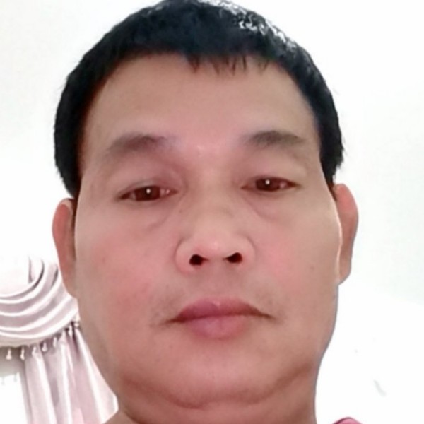 英勇扯戒指的照片