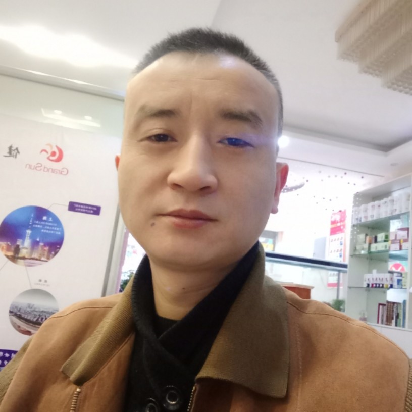 摩雅的照片