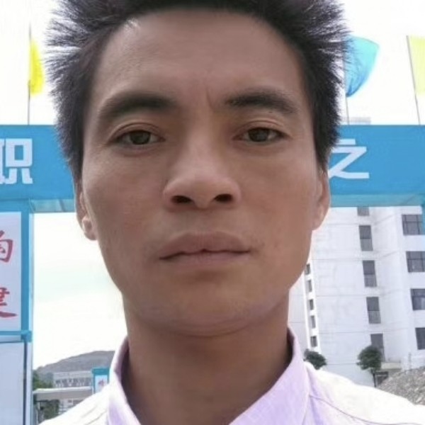 蝶舞隐形的照片