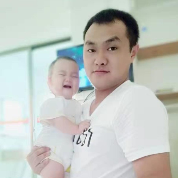 吴俙海的照片