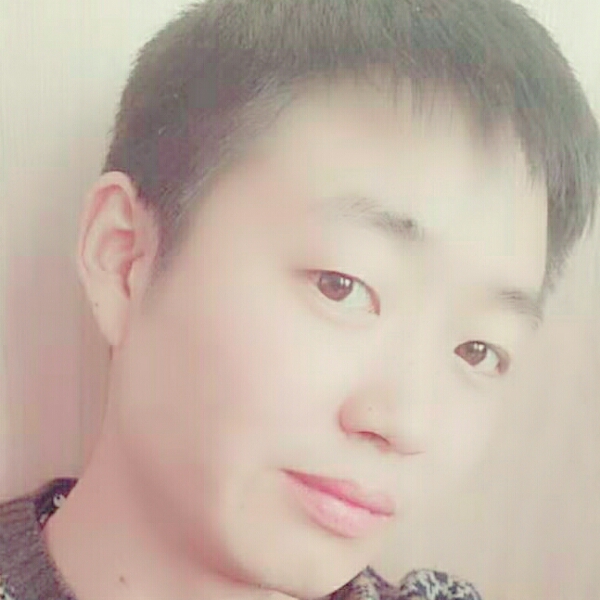 凶狠拿蜻蜓的照片
