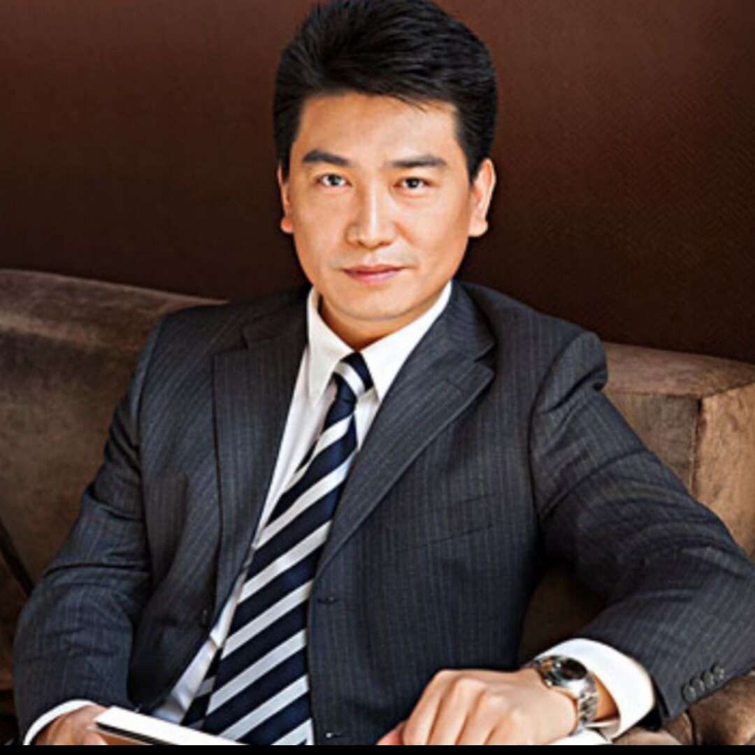 战斗机演变鲤鱼跃的照片