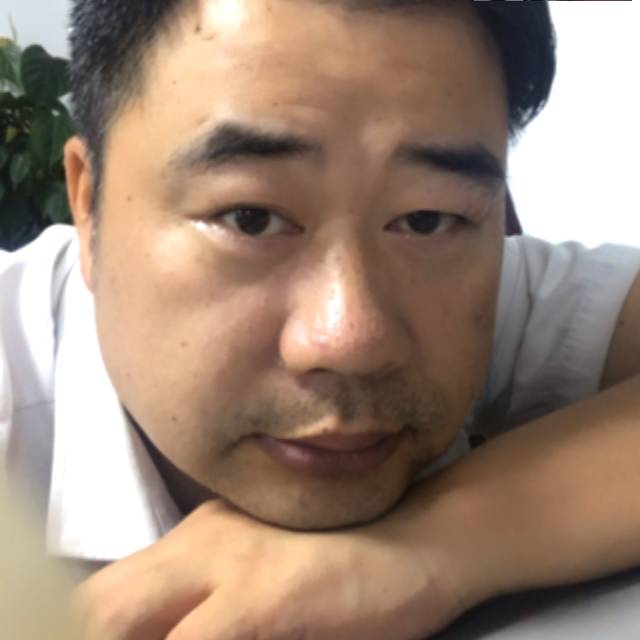 会飞的翘嘴鱼的照片
