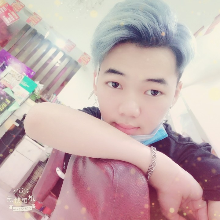 铭镗灬小佐的照片