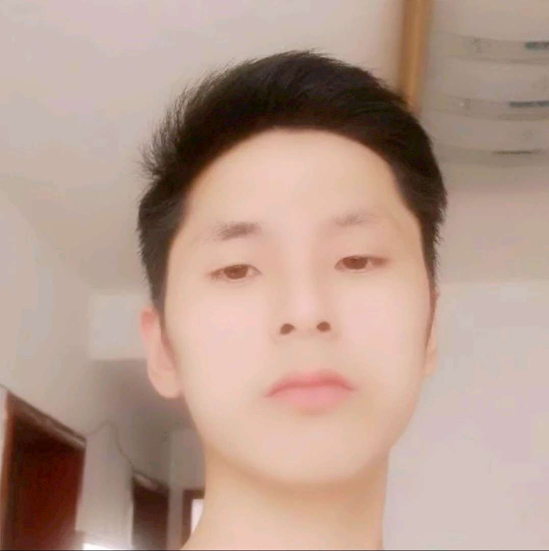 罗满的照片