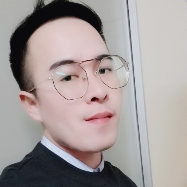 石径斜的照片
