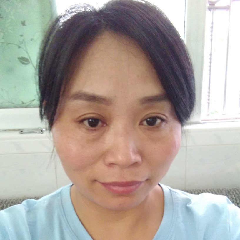 细腻笑剪影的照片