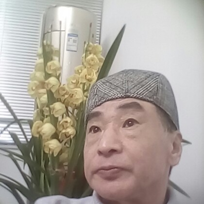 动听与舒荷的照片