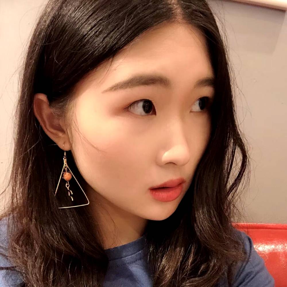 艾锦儿的照片