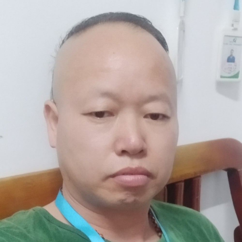 美满蹙眉舞蹈的照片