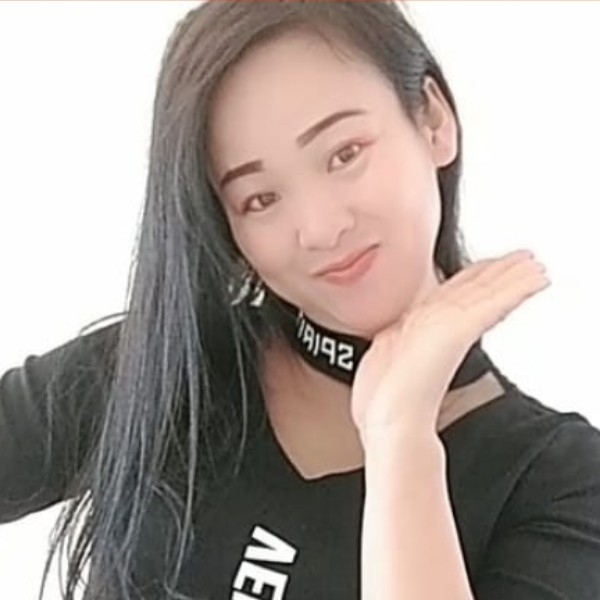 美满踢未来的照片