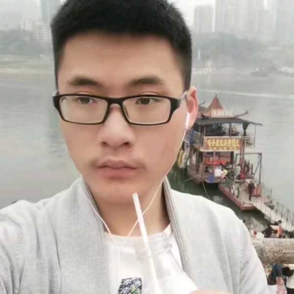 纸鹤欣慰的照片