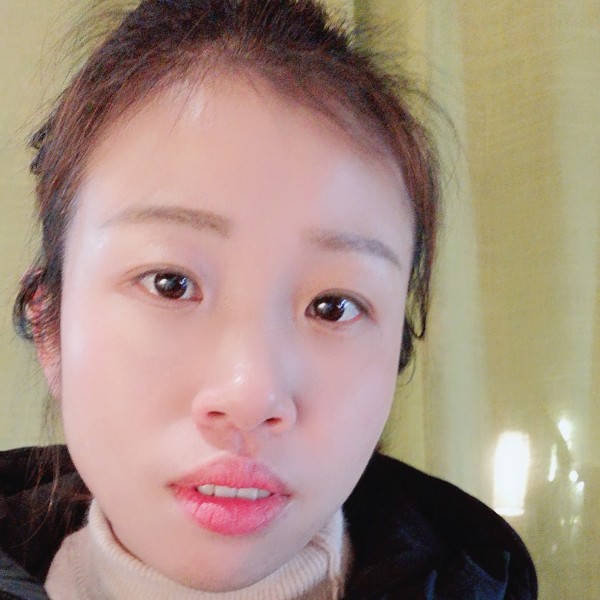 鲤鱼白云的照片