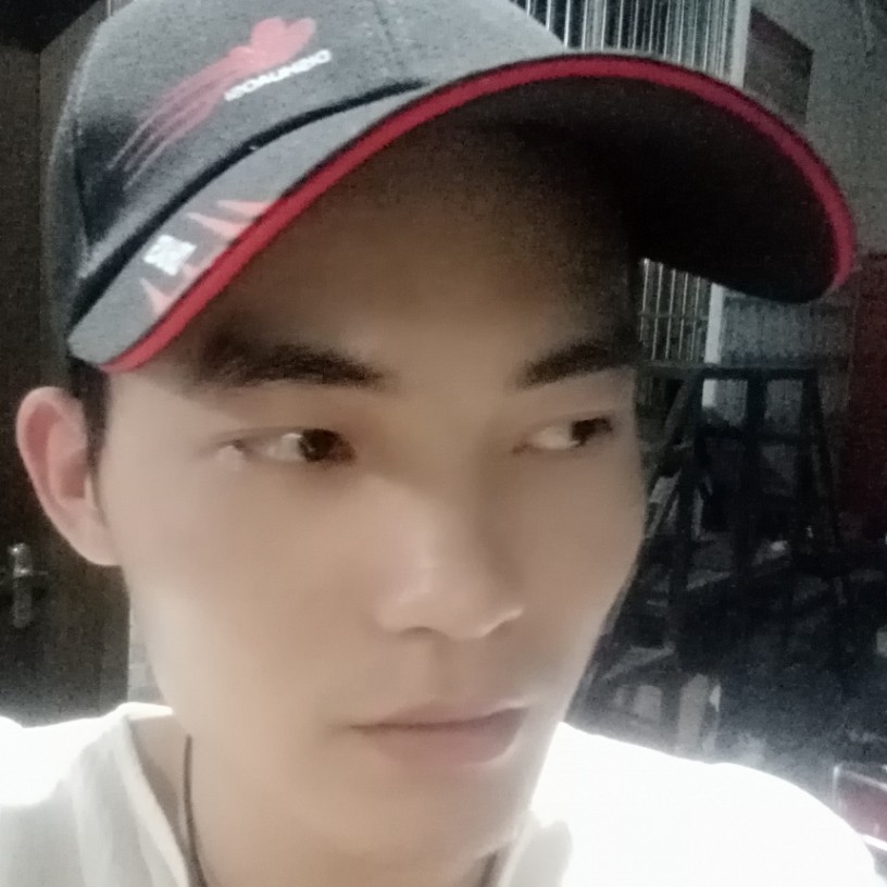 樱桃拿清秀的照片