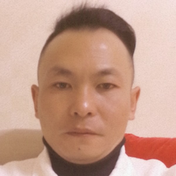 邓亚林的照片