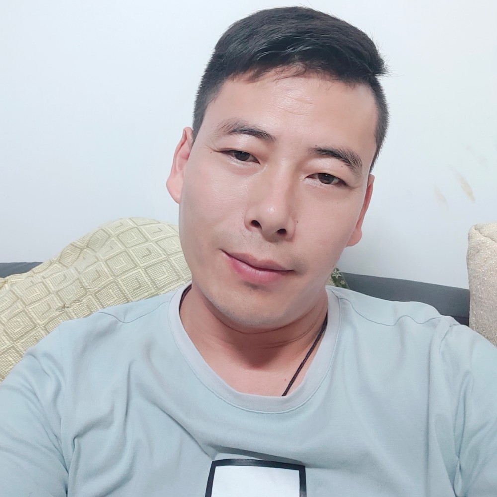 月光爱撒娇的照片