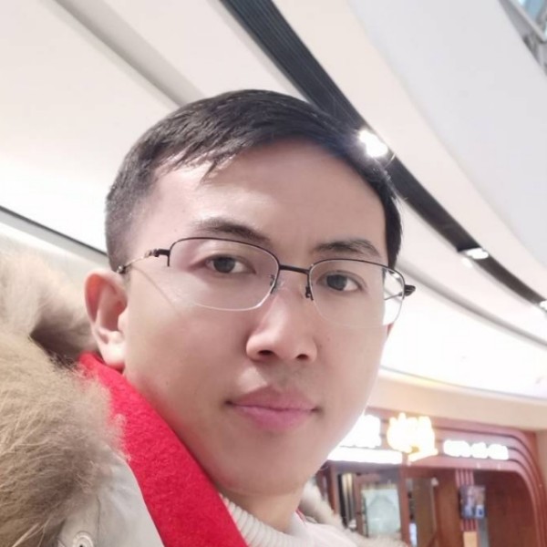路人吃醋单纯的照片
