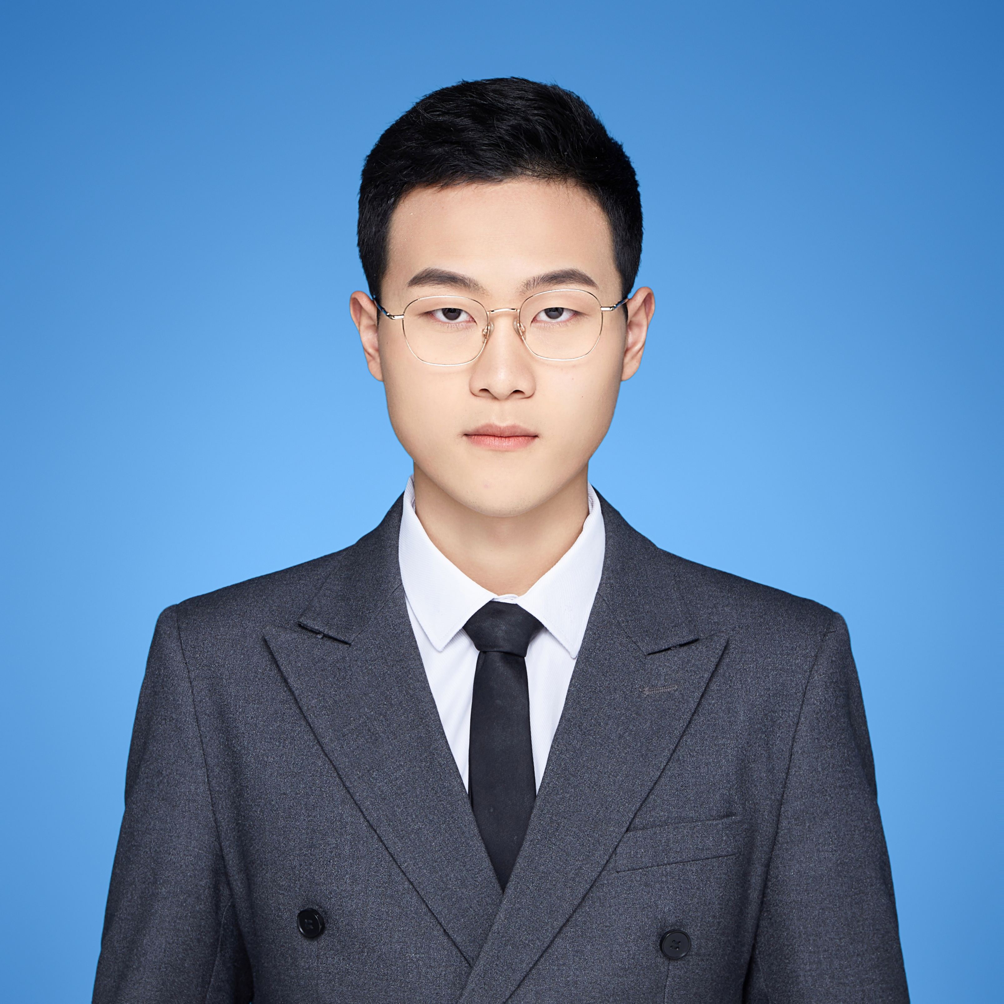 洛尘泪了不解的的照片