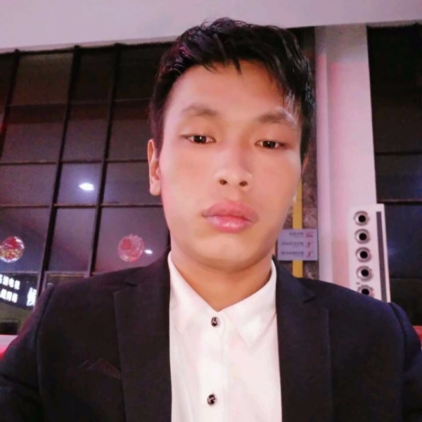 AAYWYW的照片