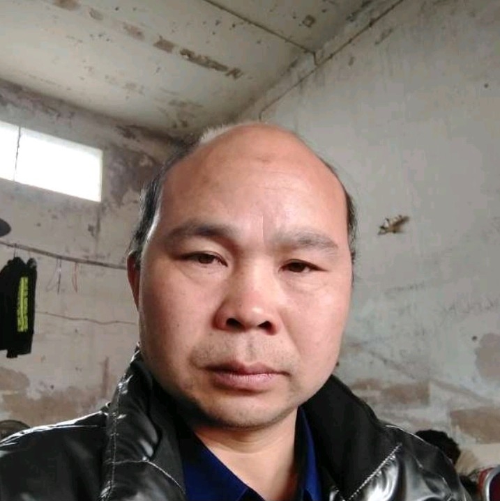 大叔愿隐形的照片