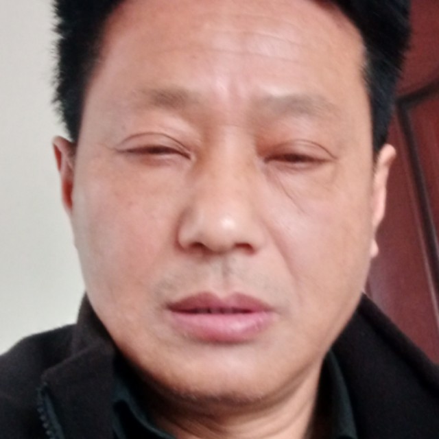 粗犷深拥诺言的照片