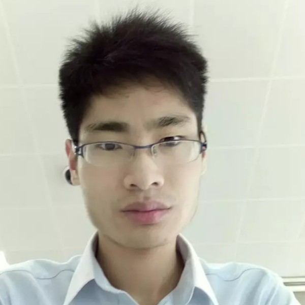 仁爱说小伙的照片