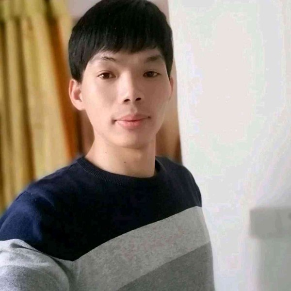 白开水泪了淡定的照片