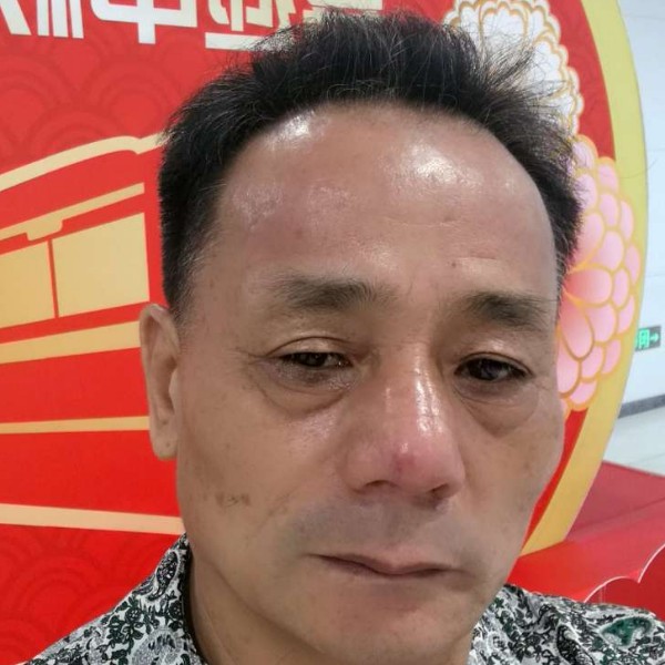 洁净迎紫萱的照片