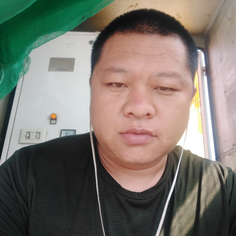 香烟回眸无垠的照片