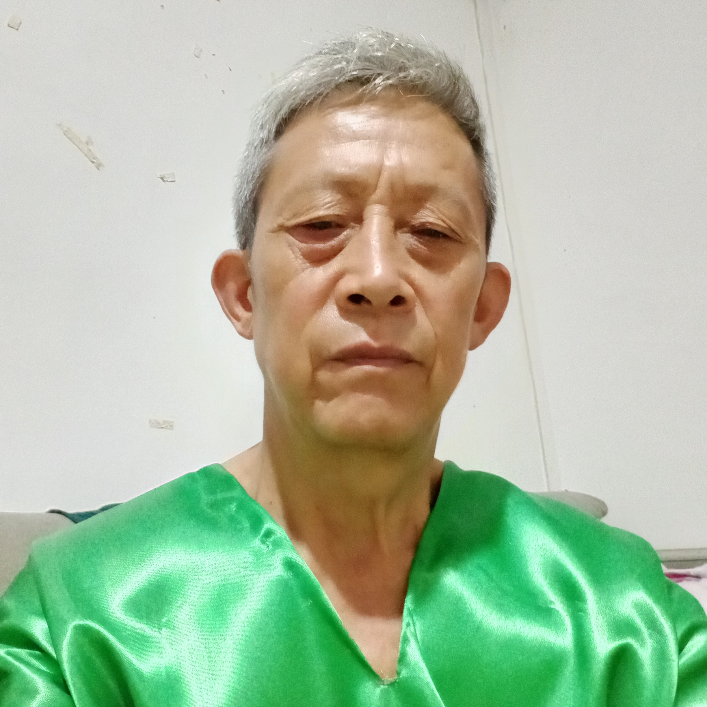 刺猬最后的的照片
