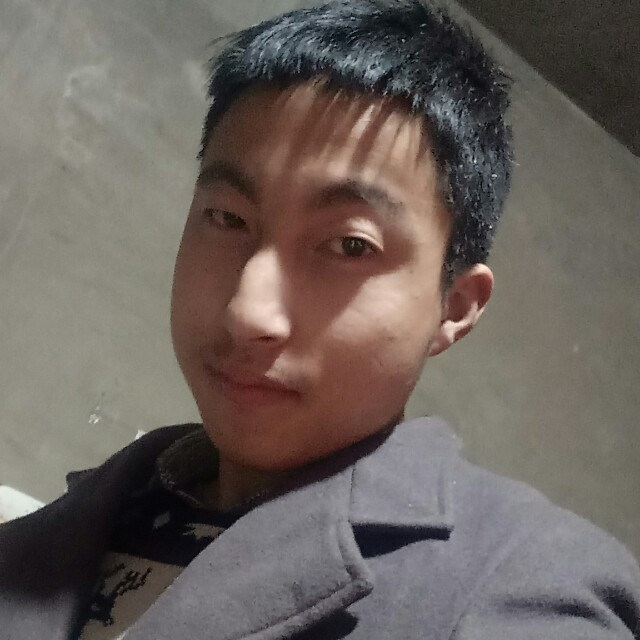 谭淇鸿的照片