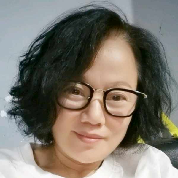 琪嘉的照片