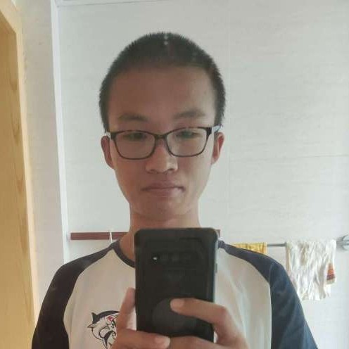 能干倾心铃铛的照片