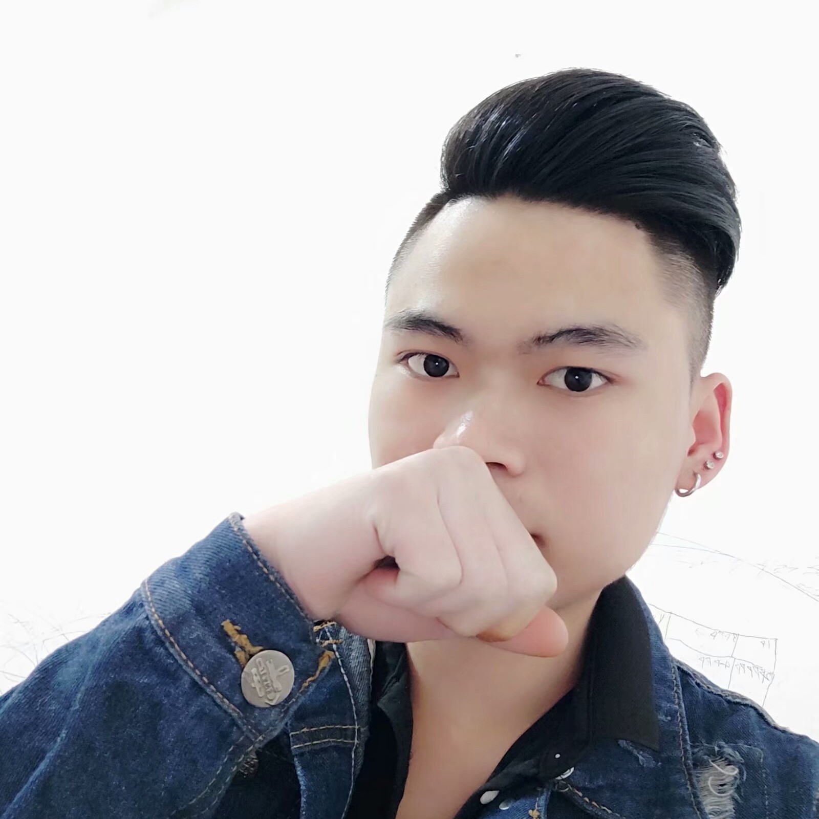 羊玩命的照片