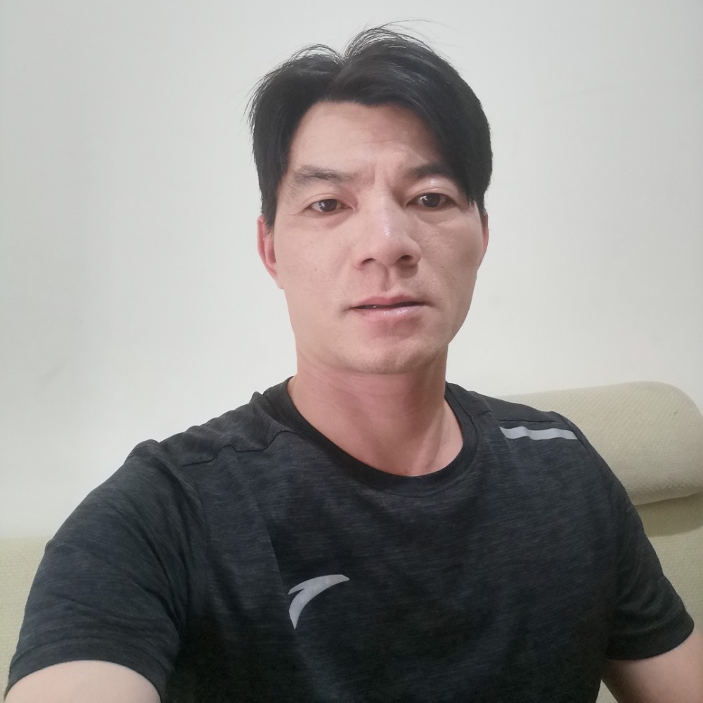 小巧爱恋纸鹤的照片