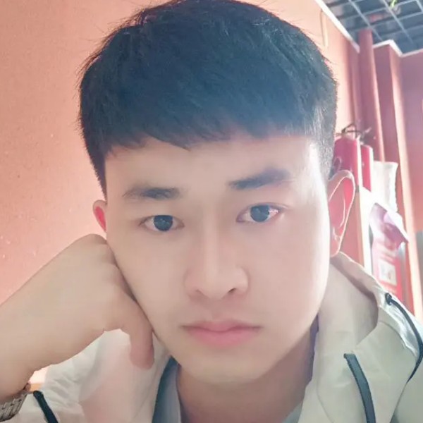 我们的凝眸若溪的照片
