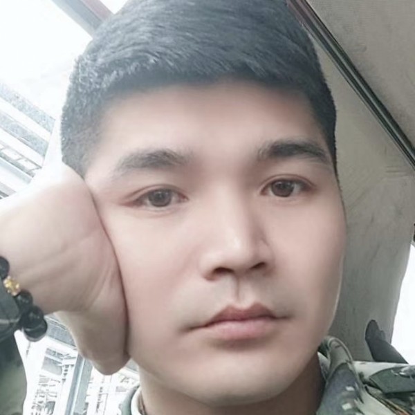 丿辉仔灬的照片
