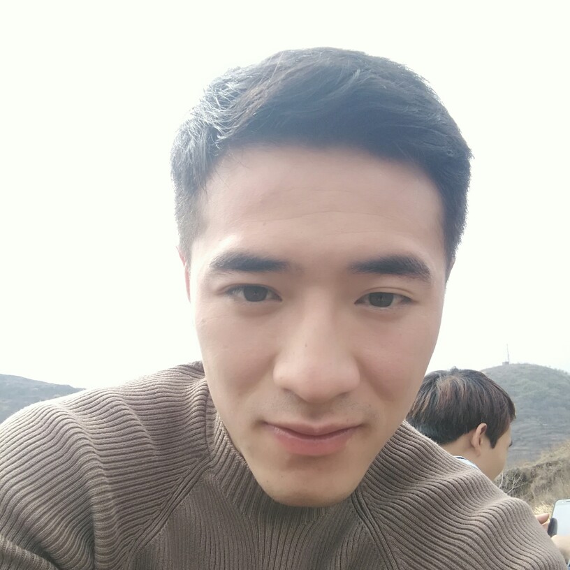 罗马有个骑士的照片