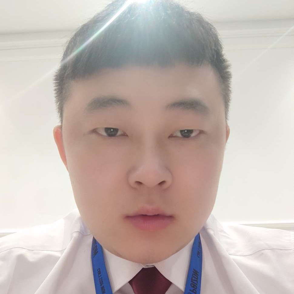 卢宣春的照片