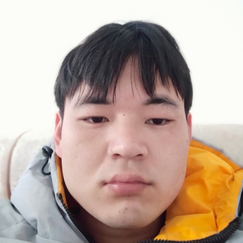 草莓蹁跹曾经的照片