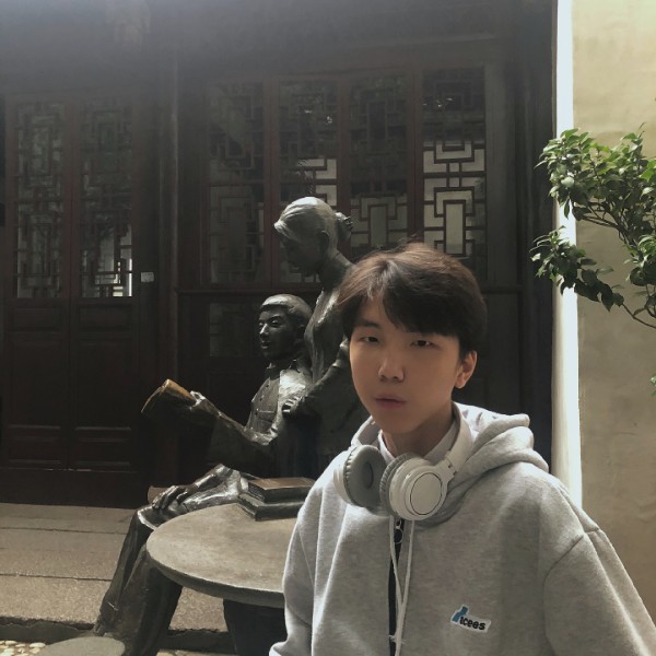 彭彭超可耐的照片