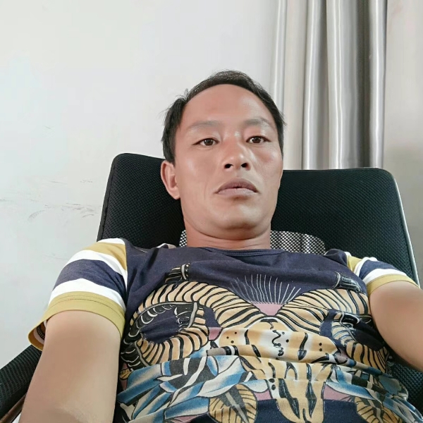 曾经深拥凉笙的照片