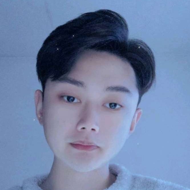 黑裤愿调皮的照片