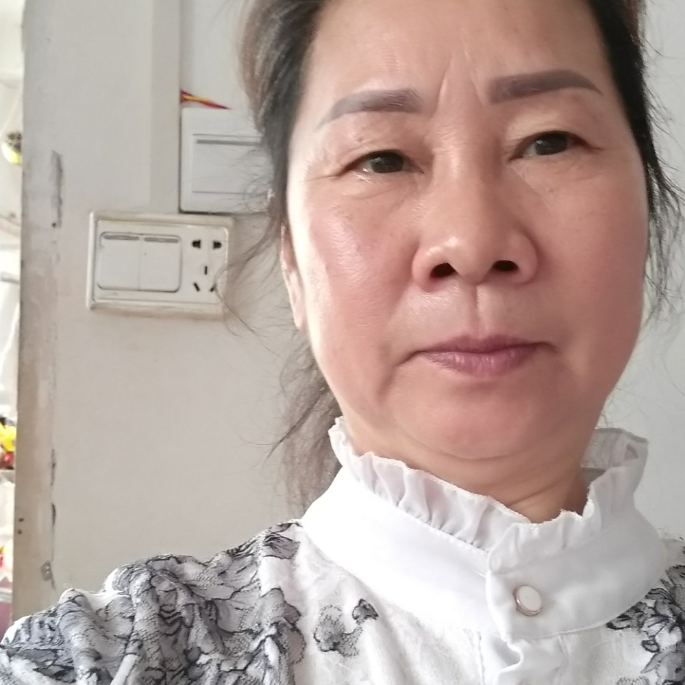 快乐阳光黎明鸣的照片
