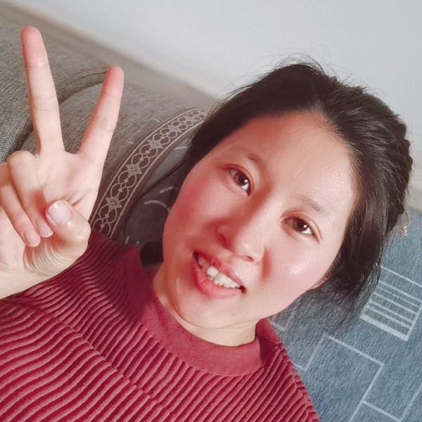 李霜的照片