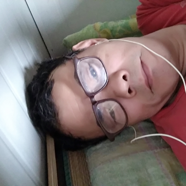 方盒泪了愉快的照片